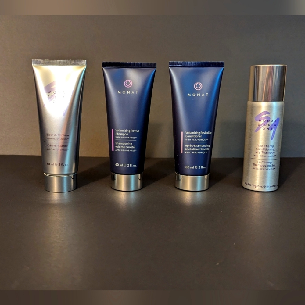 ✨NWT✨ Monat Travel Set